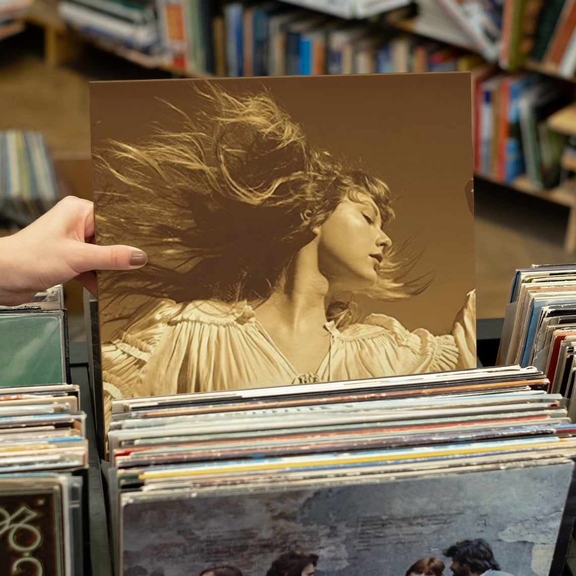 Taylor Swift - Fearless (Taylor's Version) - Gold Vinyl LP Record { vinyl }